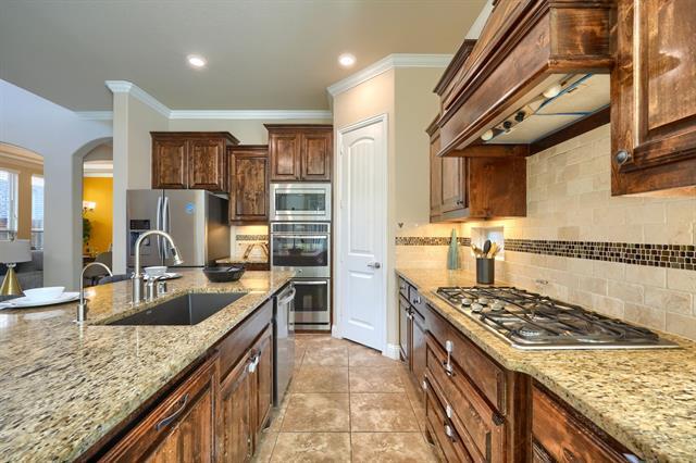 Building Photo - 7119 Isle Royale Ln