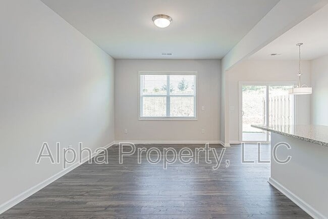 Building Photo - 19 Apricot Ln