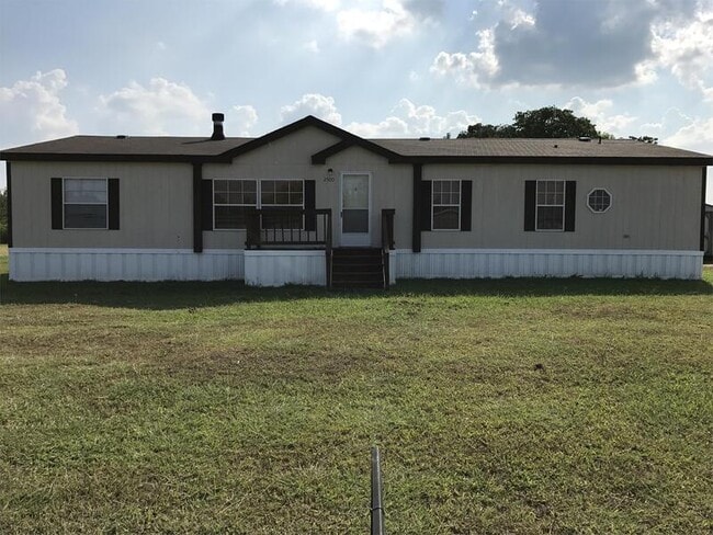 Primary Photo - 2500 Redwood Cir