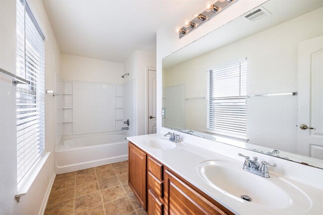 Building Photo - 4507 Mellow Hollow Dr