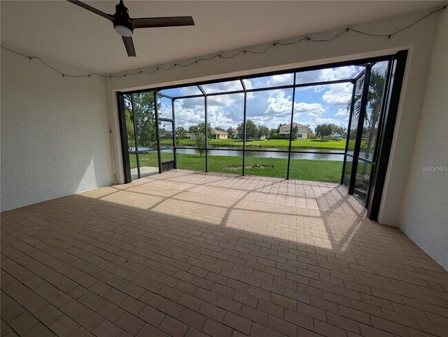 Building Photo - 5303 Moon Shell Dr