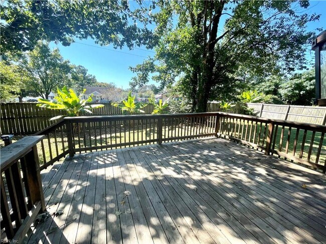 Building Photo - 1075 Kenya Ln