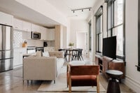 Building Photo - 505 E Travis St