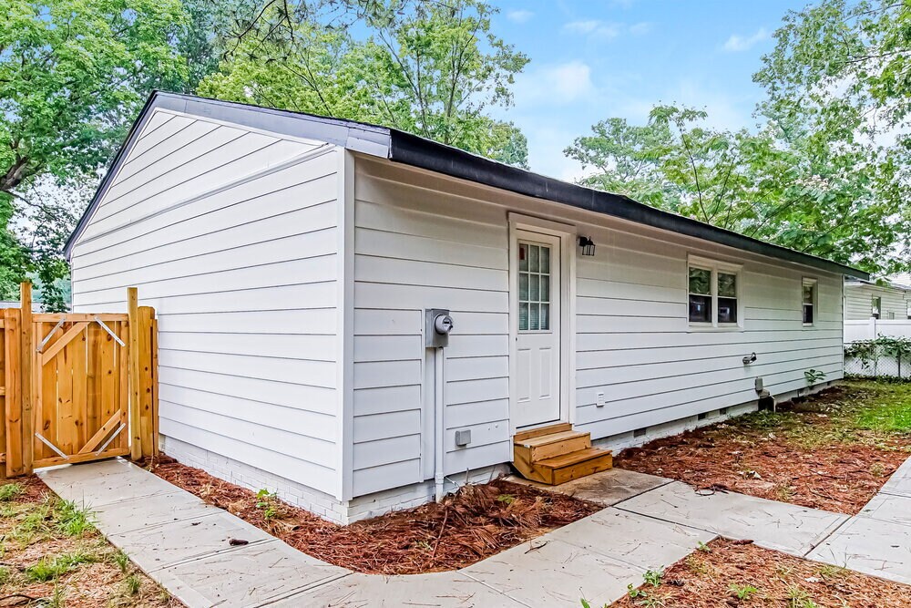 Building Photo - 3213 Burntwood Cir