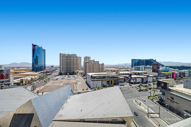 Building Photo - 3722 S Las Vegas Blvd