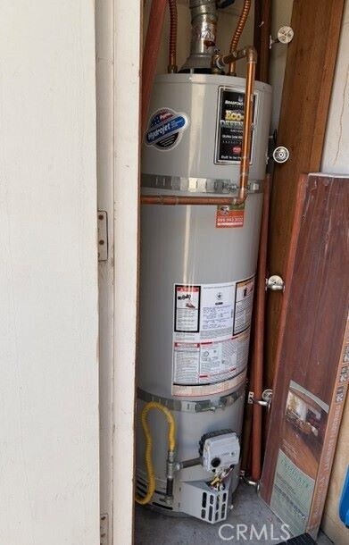 Building Photo - 5749 E Creekside Ave