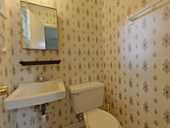Building Photo - 3406 Crane Ferry Rd
