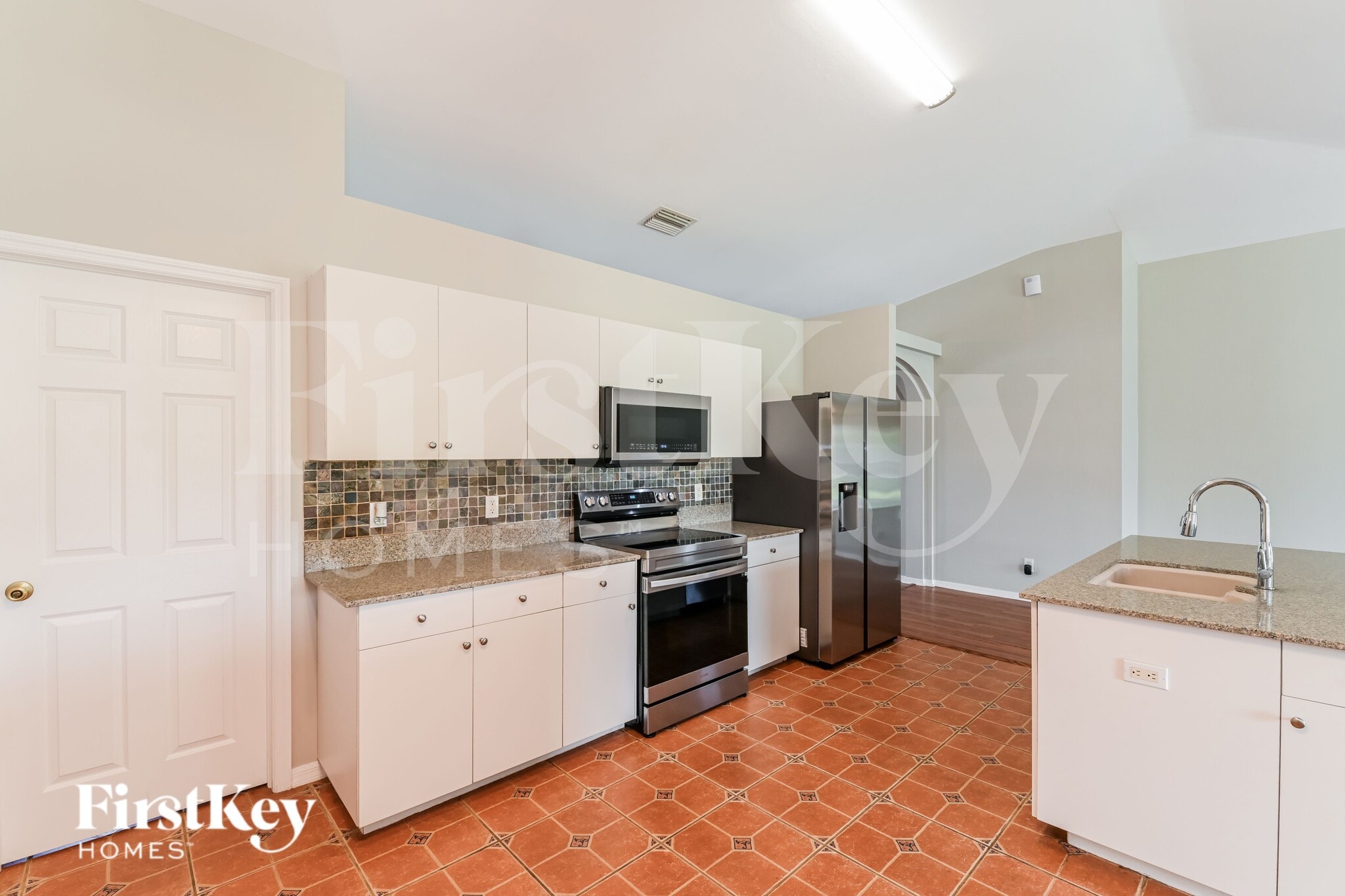 Building Photo - 3737 SW 1st Pl