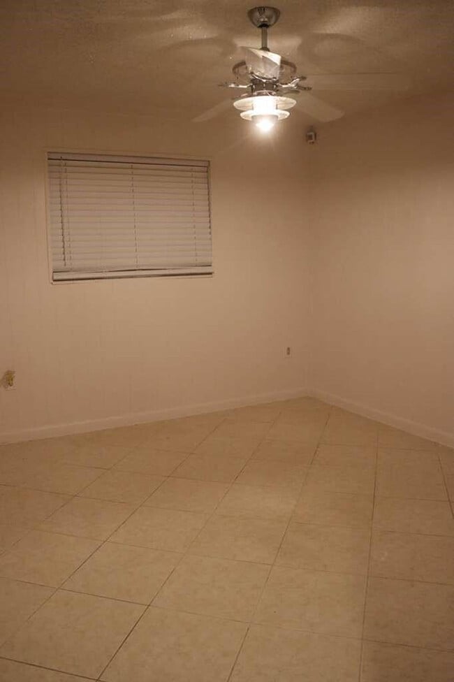 Building Photo - 7774 Orleans St