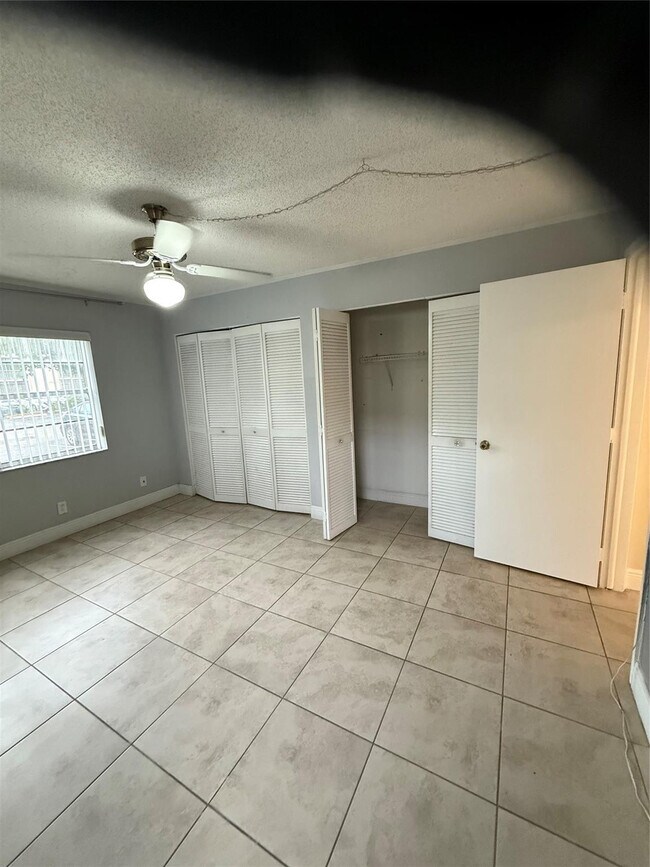 Building Photo - 4163 NW 90th Ave