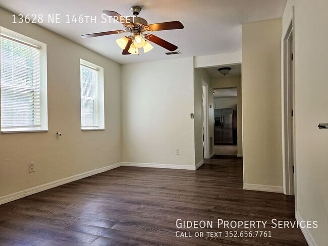 Building Photo - 13628 NE 146th St