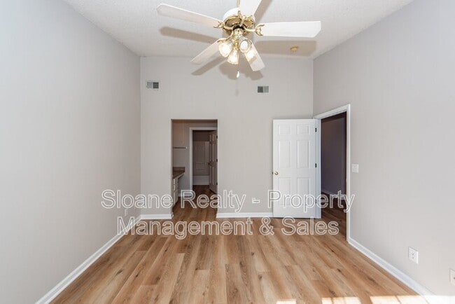 Building Photo - 1322 Pinnacle Ln
