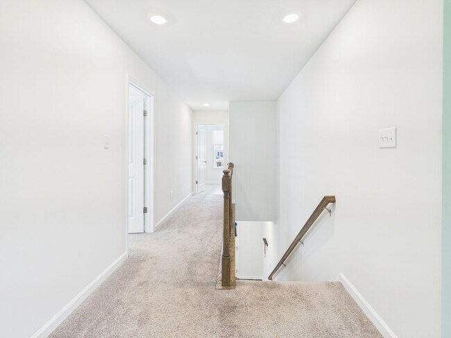 Building Photo - 5701 Brailen Dr