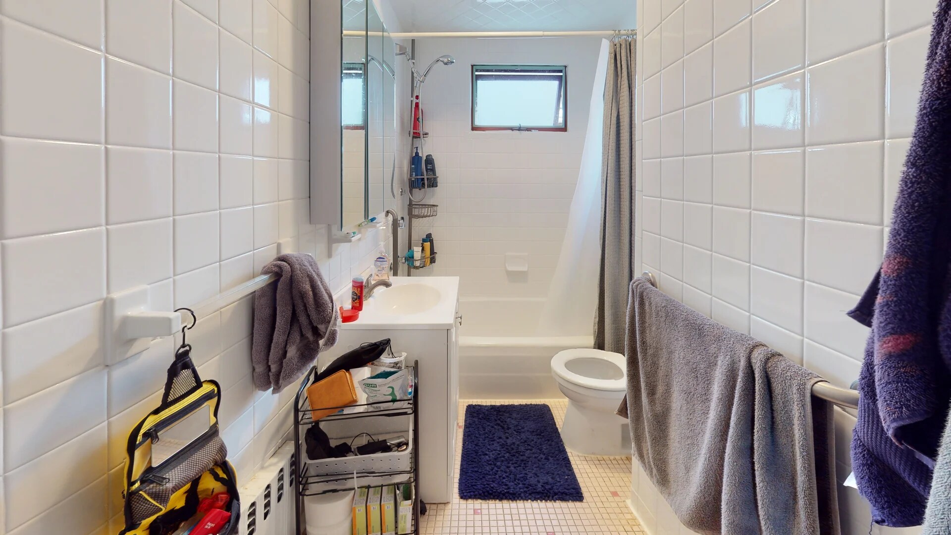 Building Photo - 60 Pinkert St