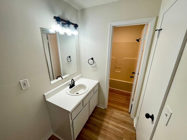 Building Photo - 1 bed 1 bath for rent in Flowood!!