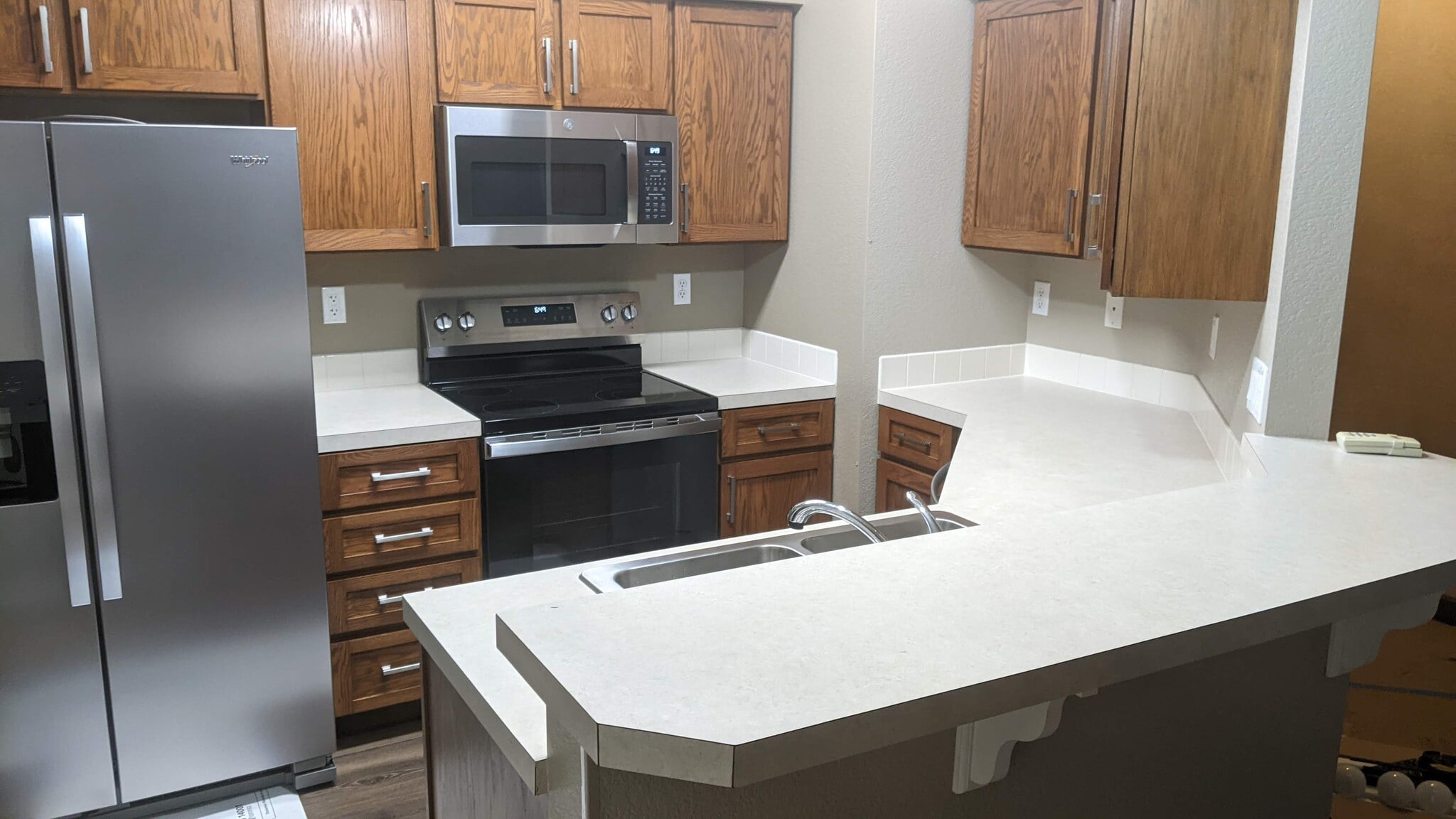 Kitchen - 4245 Boardwalk Dr