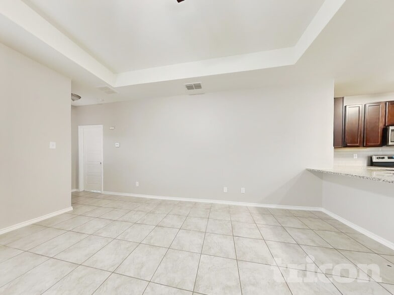 Building Photo - 3907 Josephs Run