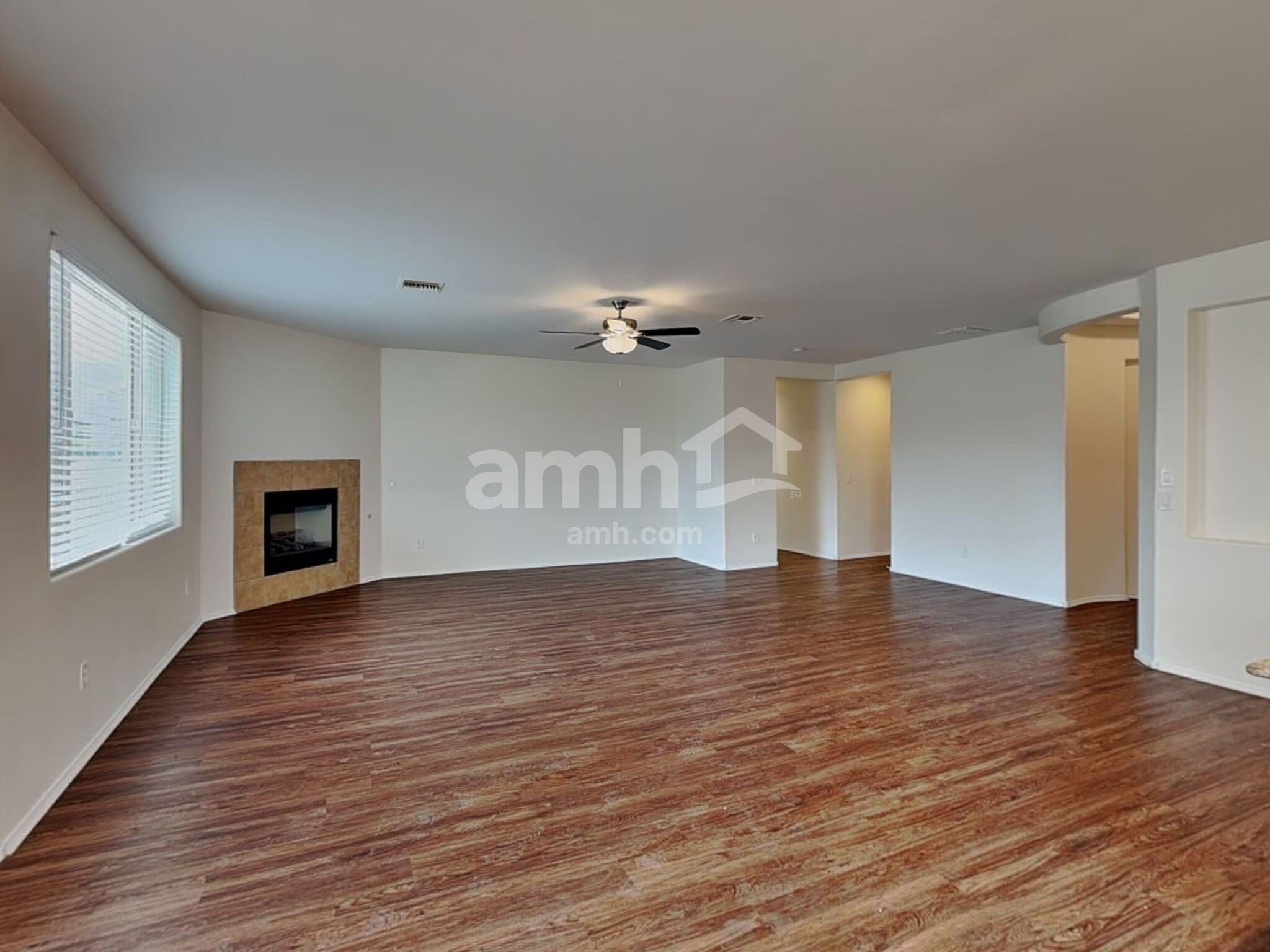 Building Photo - 12659 N Maize Dr
