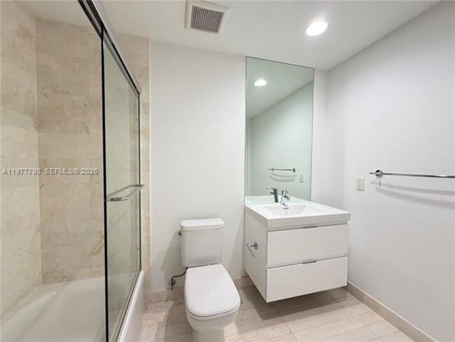 Building Photo - 17111 Biscayne Blvd