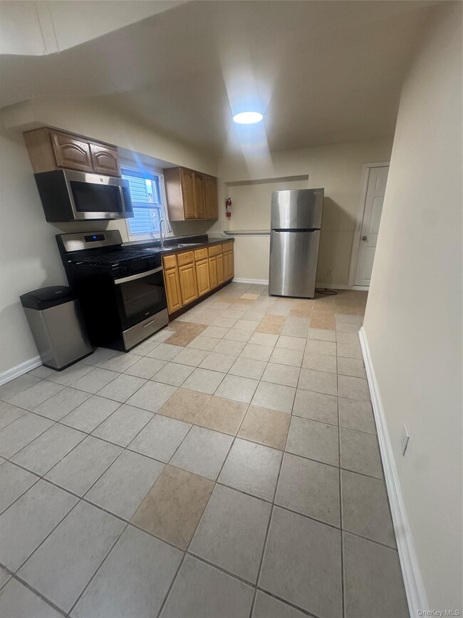 Building Photo - 3935 Monticello Ave