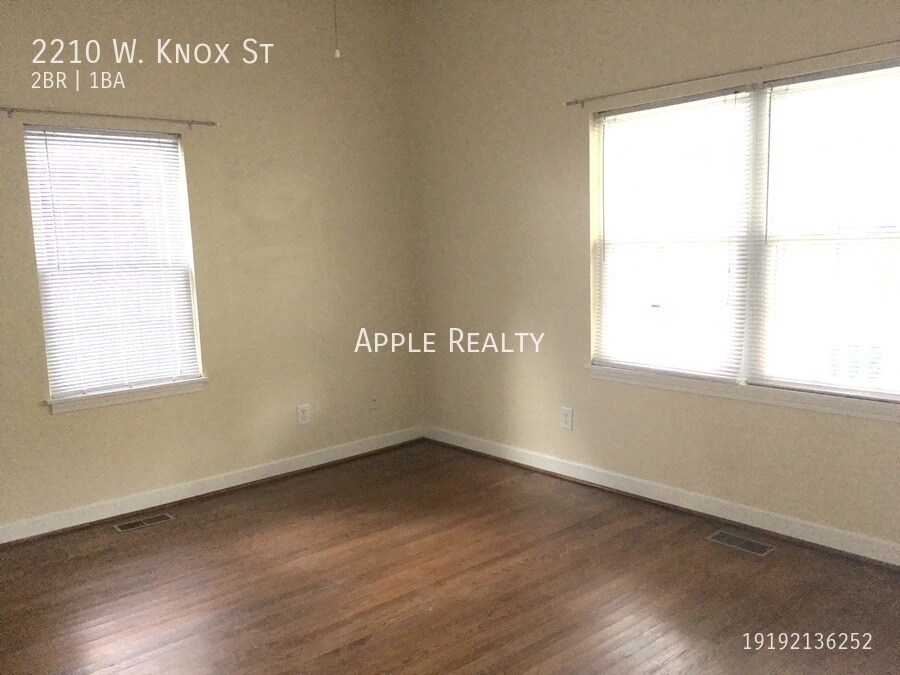 Building Photo - 2210 W Knox St