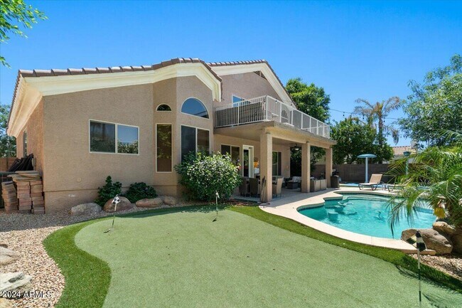 Building Photo - 5512 E Campo Bello Dr