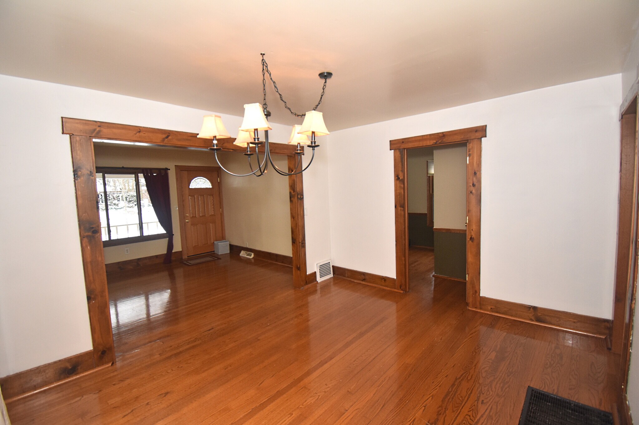 Building Photo - 224 4th St