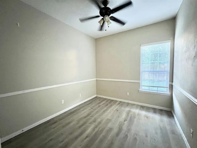 Building Photo - 2421 Mallard Dr