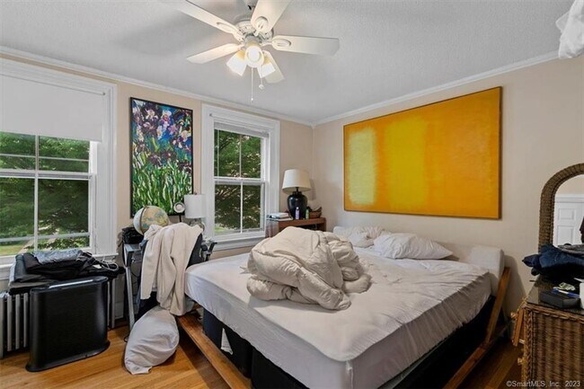 Building Photo - 300 Humphrey St