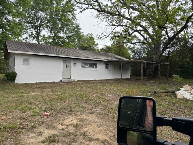 Primary Photo - 404 Cobb Ave