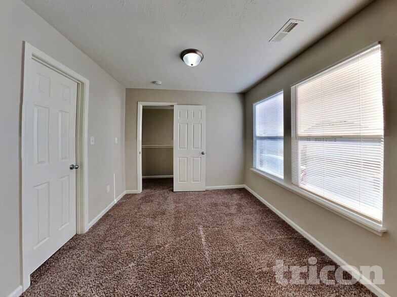 Building Photo - 3218 Cork Bend Dr