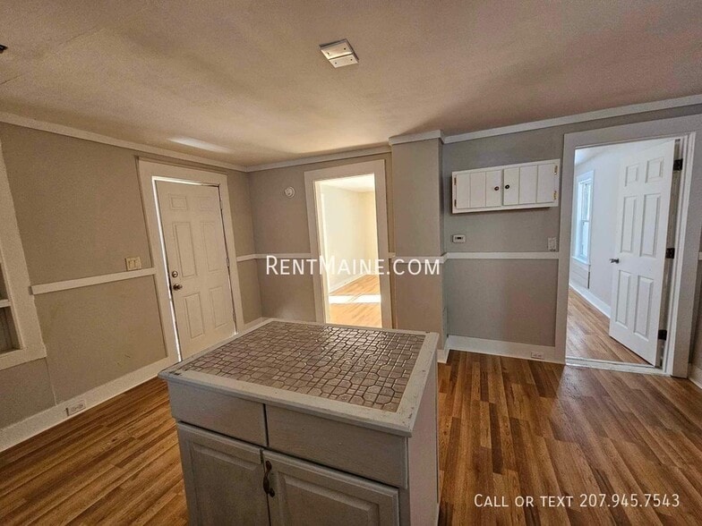 Building Photo - 52 Hayes St