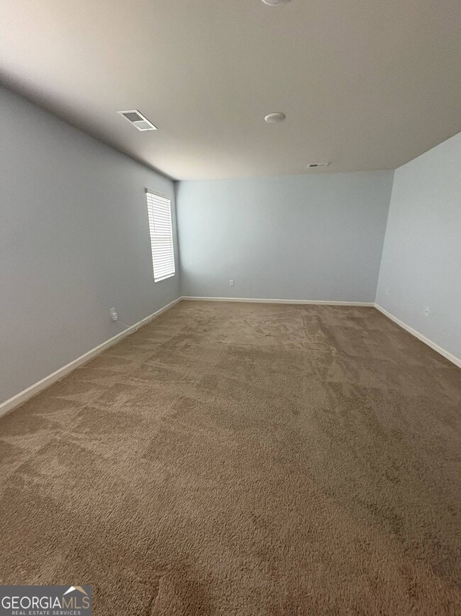 Building Photo - 170 Goodall Woods Dr