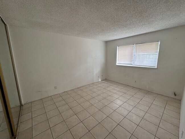 Building Photo - 7337 Sakura Ct