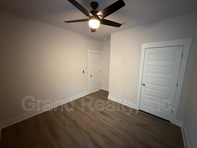 Building Photo - 5749 Danbury Blvd