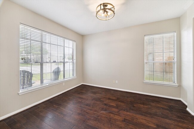 Building Photo - 9215 Colonyway Ct