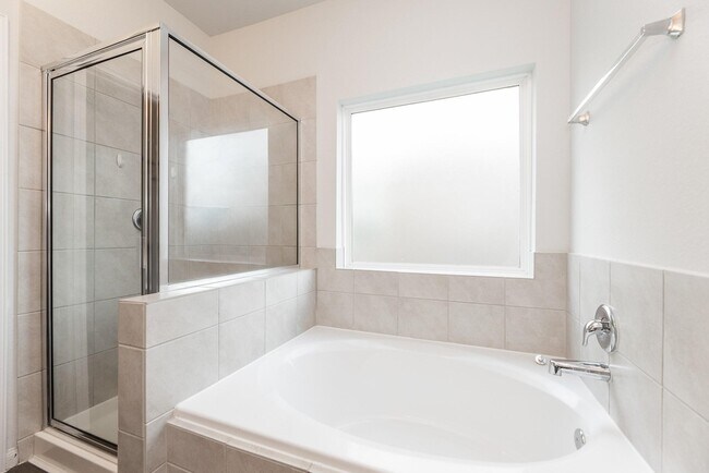 Building Photo - 2931 Orchid Ranch Dr