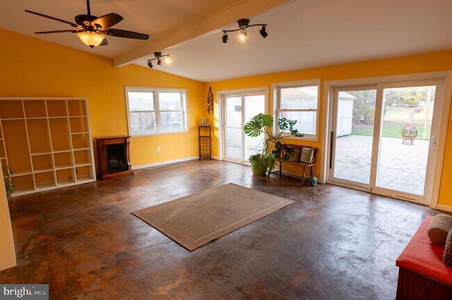 Building Photo - 2597 Carrell Ln