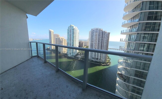 Building Photo - 300 S Biscayne Blvd