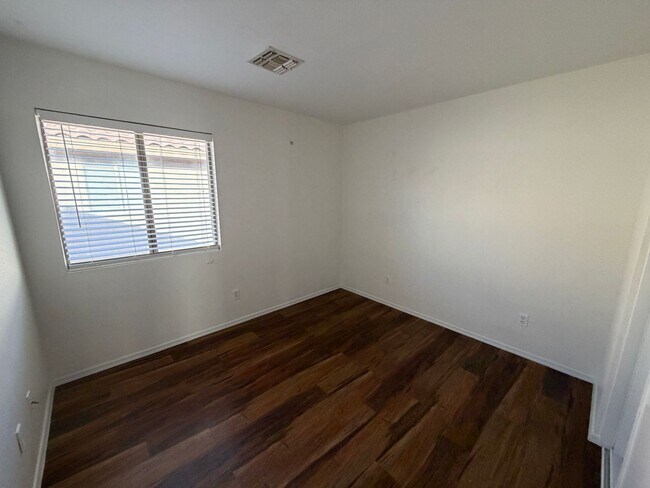 Building Photo - 13825 W Ironwood St