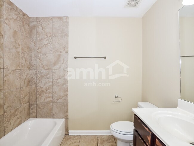 Building Photo - 10249 Sterling Ridge Dr