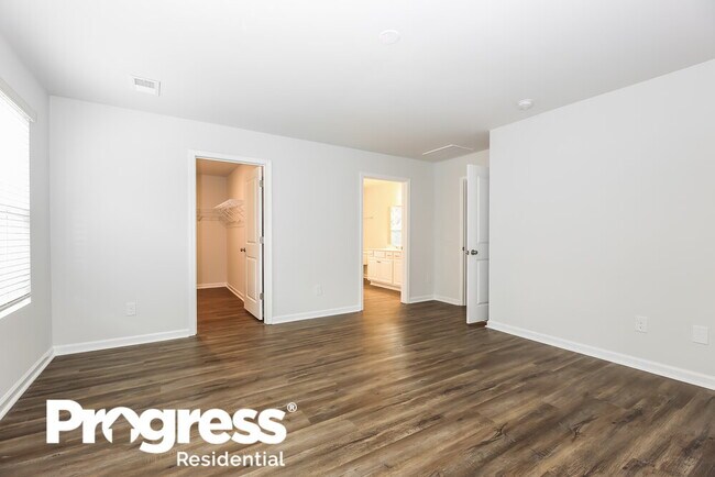 Building Photo - 442 Pollyanna Dr