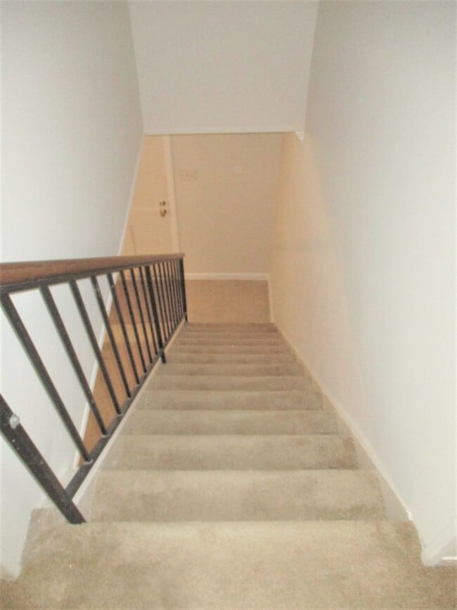 Building Photo - Beautiful 4 Bed 2 Bath Home Sitting On A Spacious Lot In Serene Greenbriar