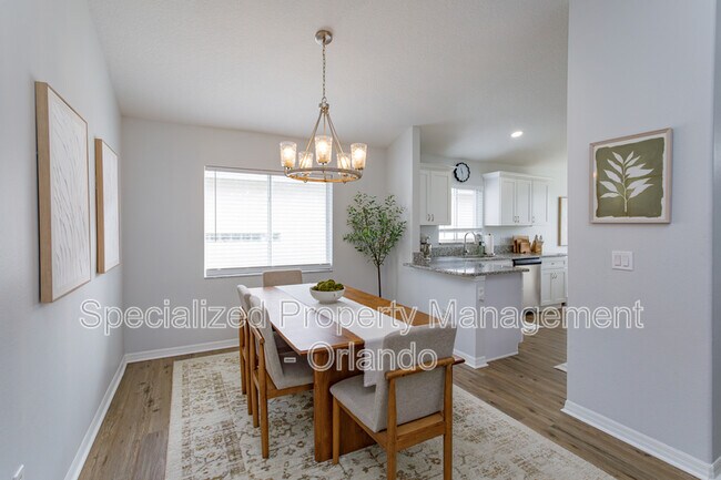 Building Photo - 2532 Ventura Cir