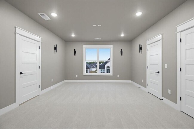 Building Photo - 431 Hedge Dr