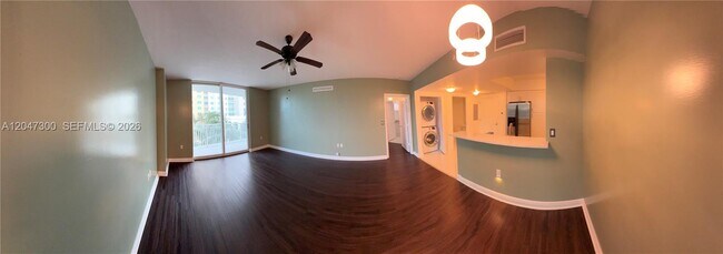 Building Photo - 1745 E Hallandale Beach Blvd