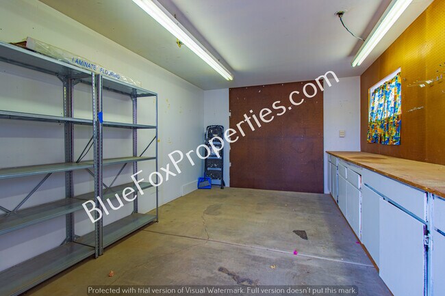 Building Photo - 6434 E Fordham Dr