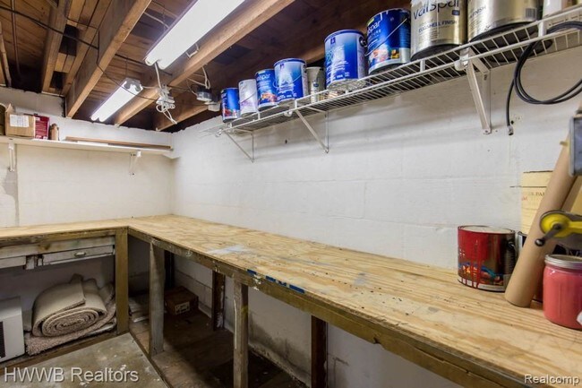 Building Photo - 1899 Hunt Club Dr