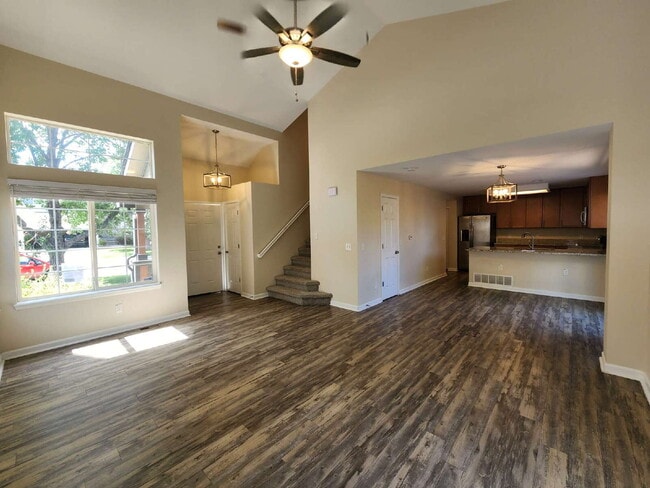 Building Photo - Nice Updated 3 Bedroom 2 Bath Two Story Home in Parker!