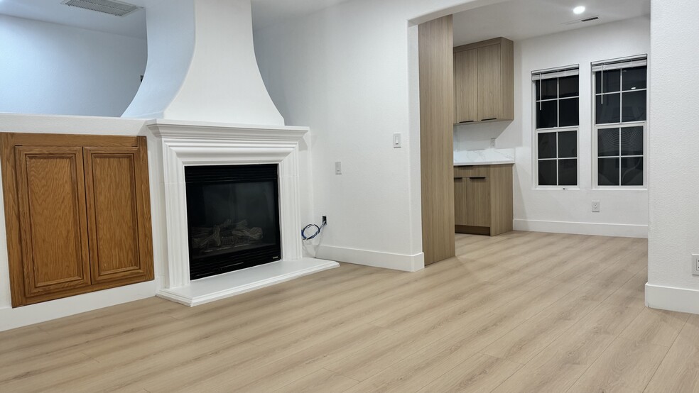 Building Photo - 3338 Ariel Joshua Ct